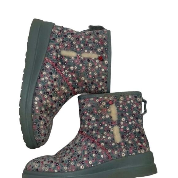 UGG Floral Print Gray Ankle Boots(Size 7) - Picture 3 of 12